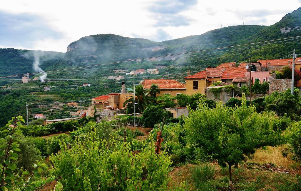 Agriturismo Barilaro Finale Ligure Kültér fotó